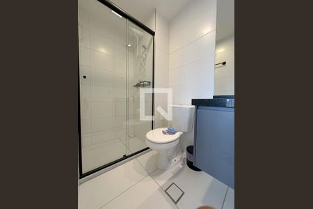 Banheiro de kitnet/studio para alugar com 1 quarto, 32m² em Pompeia, São Paulo