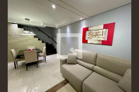 Sala de casa à venda com 2 quartos, 120m² em Jardim Santa Clara, Guarulhos