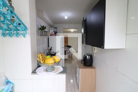 Cozinha e Área de Serviço de apartamento à venda com 2 quartos, 54m² em Conceicao, Osasco