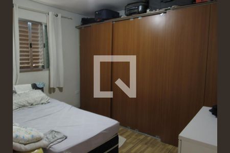 Quarto 2 de casa à venda com 2 quartos, 217m² em Jardim Roberto, Osasco