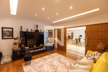 Sala de TV de casa de condomínio à venda com 5 quartos, 482m² em Mont Blanc Résidence, Campinas