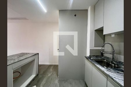 Sala/Cozinha de apartamento à venda com 2 quartos, 62m² em Centro, Campinas