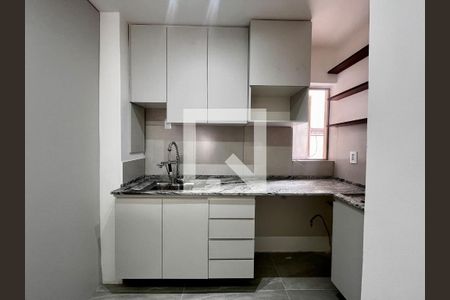 Sala/Cozinha de apartamento à venda com 2 quartos, 62m² em Centro, Campinas