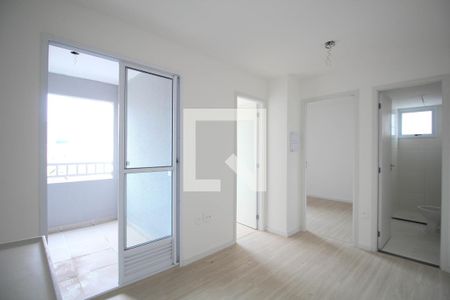 Sala/Cozinha de apartamento para alugar com 2 quartos, 33m² em Vila Plana, São Paulo