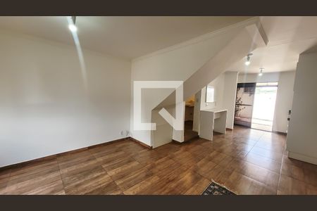 Sala de casa de condomínio à venda com 2 quartos, 75m² em Vila Costa E Silva, Campinas