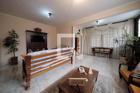 Sala de casa à venda com 3 quartos, 250m² em Vila Domitila, São Paulo