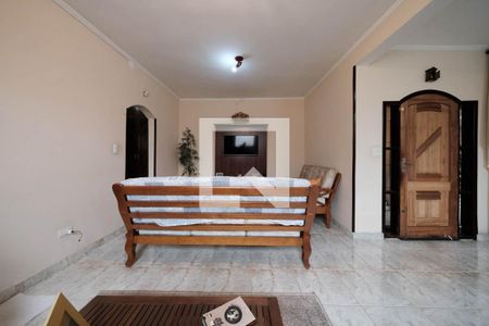 Sala de casa à venda com 3 quartos, 250m² em Vila Domitila, São Paulo