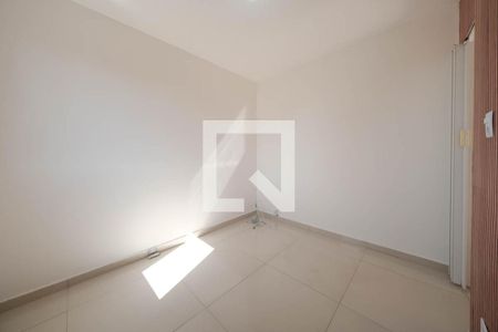 Quarto 2 de apartamento para alugar com 2 quartos, 55m² em Vila Silvia, São Paulo