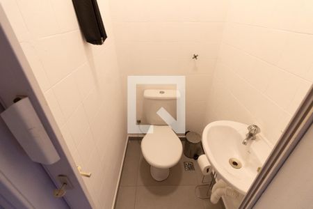 Banheiro do Escritório de casa à venda com 3 quartos, 230m² em Vila Sonia, São Paulo