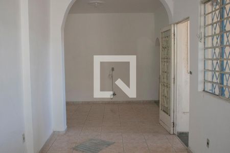 Sala de casa para alugar com 4 quartos, 200m² em Santa Tereza, Belo Horizonte