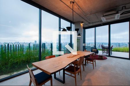 Área comum de apartamento para alugar com 1 quarto, 55m² em Pinheiros, São Paulo