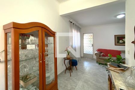  Sala de Estar de casa à venda com 8 quartos, 326m² em João Pinheiro, Belo Horizonte