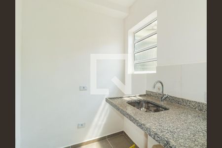 Cozinha de apartamento para alugar com 1 quarto, 31m² em Vila Invernada, São Paulo