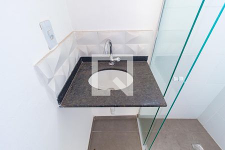 Banheiro de apartamento para alugar com 1 quarto, 31m² em Vila Invernada, São Paulo