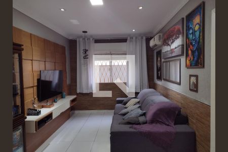 Sala de apartamento à venda com 2 quartos, 72m² em Medianeira, Porto Alegre