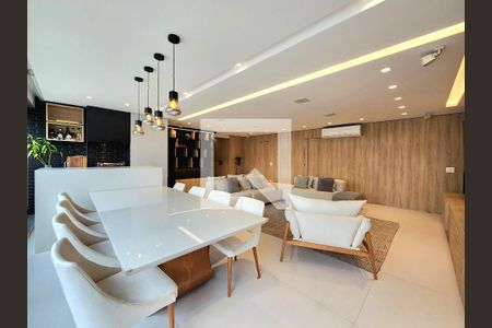 Sala de apartamento à venda com 3 quartos, 146m² em Moema, São Paulo