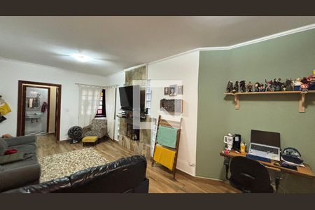 Sala de casa para alugar com 3 quartos, 230m² em Vila Pires, Santo André