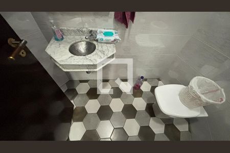 Lavabo de casa para alugar com 3 quartos, 230m² em Vila Pires, Santo André