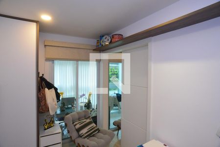 Quarto de apartamento à venda com 2 quartos, 74m² em Barra da Tijuca, Rio de Janeiro