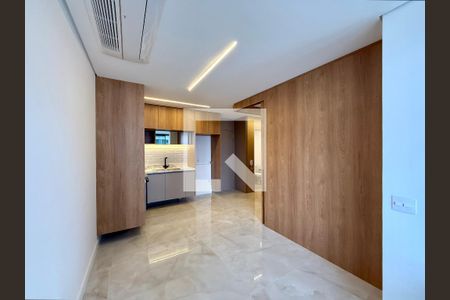 Sala  de apartamento à venda com 2 quartos, 58m² em Santo Amaro, São Paulo