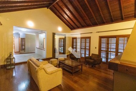 Sala de casa de condomínio à venda com 4 quartos, 504m² em Cavalhada, Porto Alegre