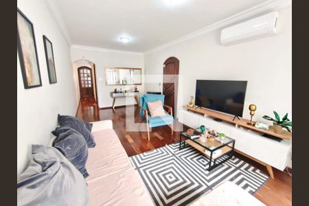 Sala de casa à venda com 4 quartos, 250m² em Vila Granada, São Paulo