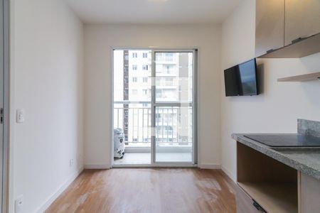 Sala/Cozinha de apartamento para alugar com 1 quarto, 25m² em Vila Butantã, São Paulo