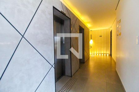 Hall de Entrada de apartamento à venda com 2 quartos, 51m² em Itaquera, São Paulo
