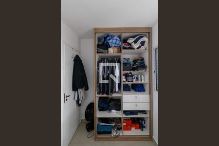 Quarto 1 de apartamento para alugar com 2 quartos, 45m² em Vila Ré, São Paulo