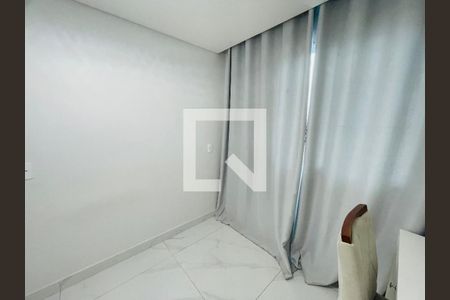 Quarto 2 de apartamento à venda com 2 quartos, 36m² em Vila Flora, Guarulhos