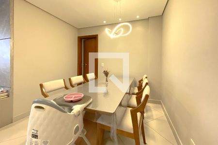 Sala de apartamento à venda com 3 quartos, 90m² em Palmares, Belo Horizonte