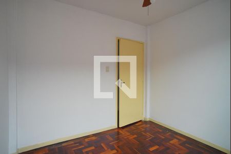 Quarto 1 de apartamento para alugar com 3 quartos, 77m² em Petrópolis, Porto Alegre