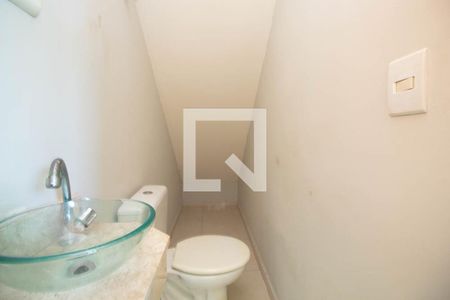 Lavabo de casa de condomínio para alugar com 2 quartos, 70m² em Horto Florestal, São Paulo