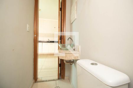 Lavabo de casa de condomínio para alugar com 2 quartos, 70m² em Horto Florestal, São Paulo