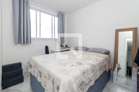 Quarto 1 de apartamento para alugar com 2 quartos, 42m² em Parque Maria Helena, São Paulo