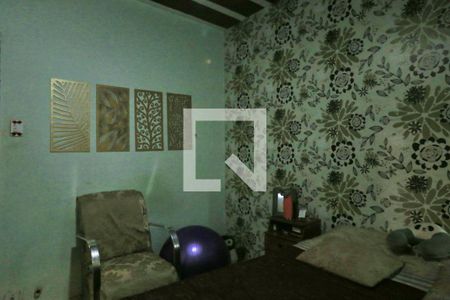 Quarto de casa à venda com 4 quartos, 597m² em Pompéia, Belo Horizonte