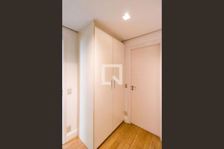 Entrada de apartamento para alugar com 2 quartos, 142m² em Parque do Morumbi, São Paulo