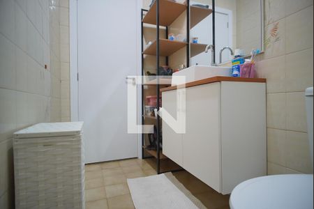 Banheiro de kitnet/studio à venda com 1 quarto, 41m² em Moinhos de Vento, Porto Alegre