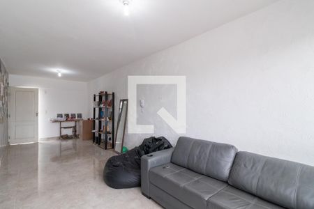Sala de apartamento para alugar com 3 quartos, 70m² em Vila Dalila, São Paulo