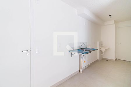 Sala / Cozinha de apartamento à venda com 2 quartos, 35m² em Parque Industrial Tomas Edson, São Paulo