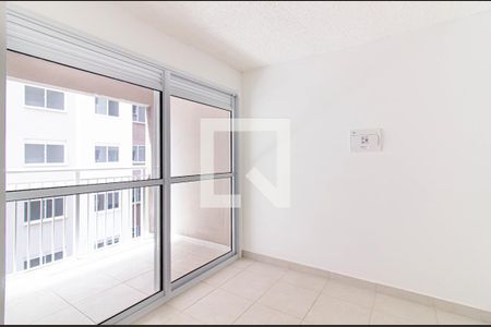 Sala / Cozinha de apartamento à venda com 2 quartos, 35m² em Parque Industrial Tomas Edson, São Paulo
