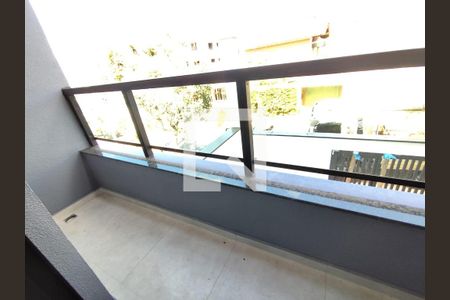 Casa à venda com 2 quartos, 117m² em Vila Scarpelli, Santo André