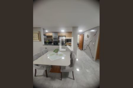 Casa à venda com 3 quartos, 241m² em Vila Junqueira, Santo André