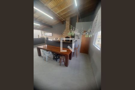 Casa à venda com 3 quartos, 241m² em Vila Junqueira, Santo André