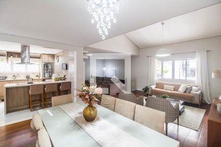 Sala de casa de condomínio à venda com 3 quartos, 297m² em Residencial Tres (alphaville), Santana de Parnaíba