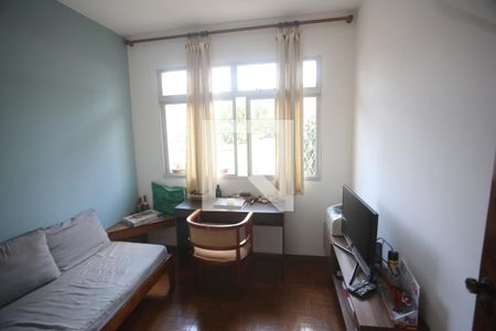 Quarto de apartamento para alugar com 3 quartos, 90m² em Alto Barroca, Belo Horizonte