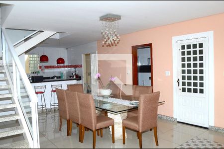 Sala de casa para alugar com 2 quartos, 280m² em Goiânia, Belo Horizonte