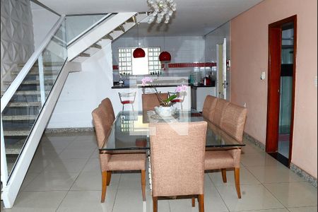 Detalhe Sala de casa para alugar com 2 quartos, 280m² em Goiânia, Belo Horizonte