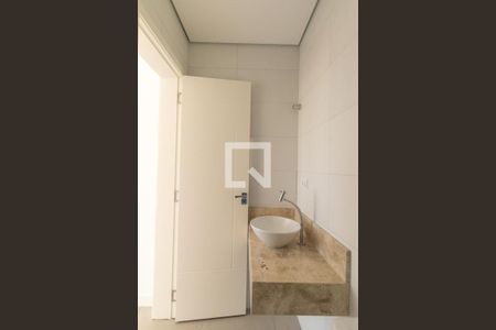 Casa para alugar com 225m², 3 quartos e 4 vagasBanheiro Social