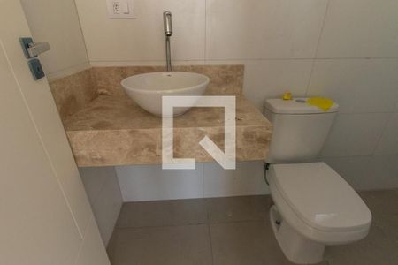 Casa para alugar com 225m², 3 quartos e 4 vagasBanheiro Social